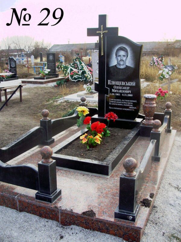 Одинарний гранітний пам'ятник