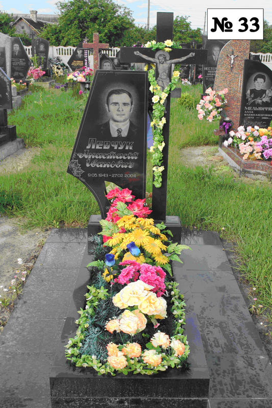 Одинарний гранітний пам'ятник