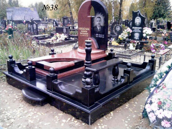 Одинарний гранітний пам'ятник