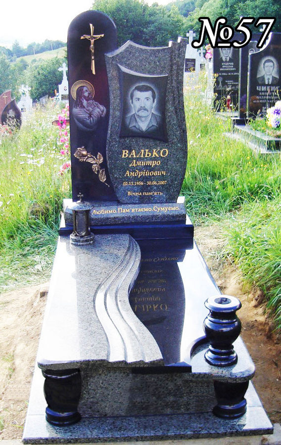 Одинарний гранітний пам'ятник