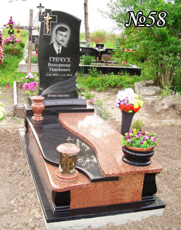 Одинарний гранітний пам'ятник