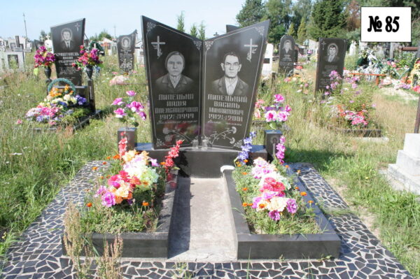 Подвійний гранітний пам'ятник