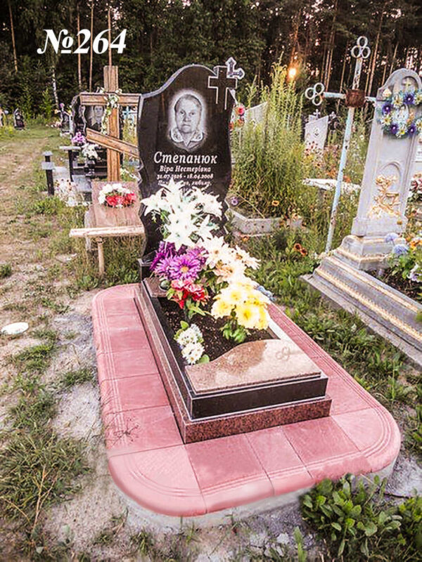 Одинарний гранітний пам'ятник