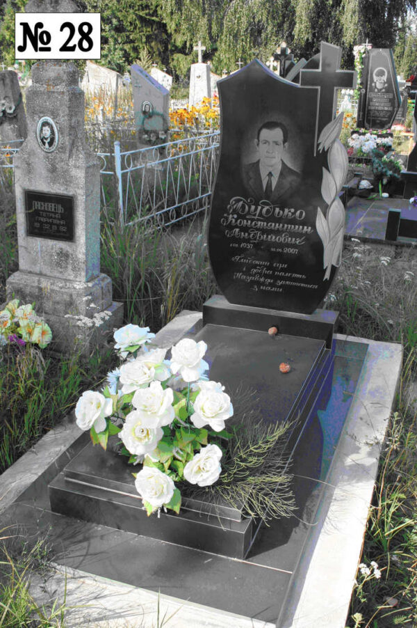 Одинарний гранітний пам'ятник