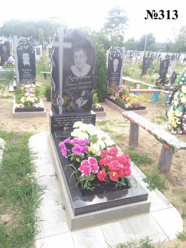 Одинарний гранітний пам'ятник