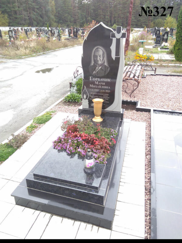 Одинарний гранітний пам'ятник