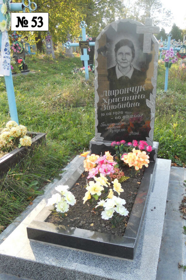 Одинарний гранітний пам'ятник